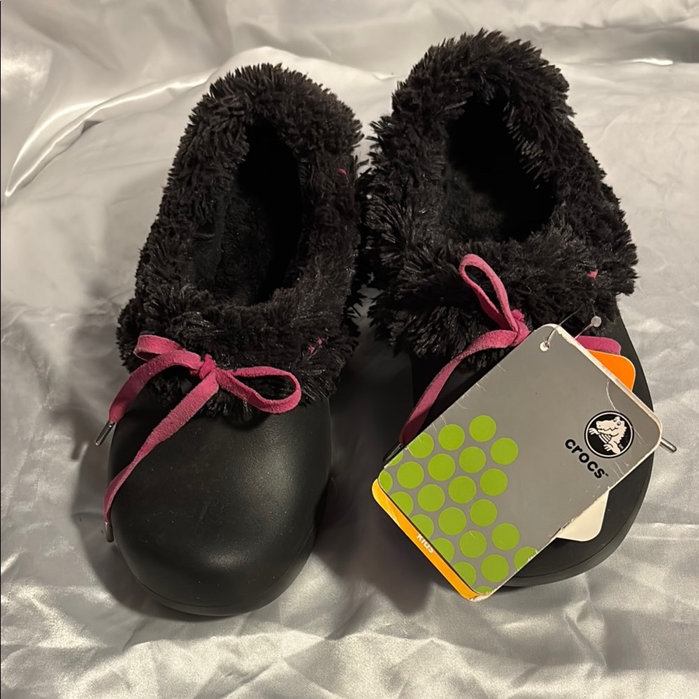 CROCS Black Clogs with Pink Fuzzy Trim